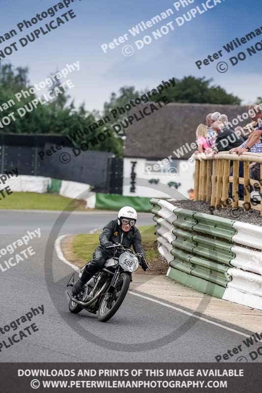 Vintage motorcycle club;eventdigitalimages;mallory park;mallory park trackday photographs;no limits trackdays;peter wileman photography;trackday digital images;trackday photos;vmcc festival 1000 bikes photographs
